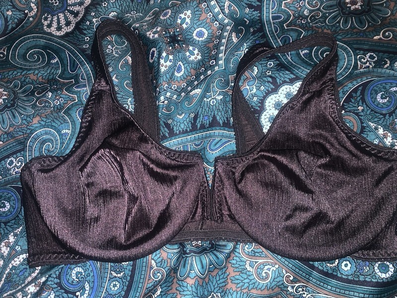 Vintage Bestform Satin Front Closure Underwire Bra Size 38C