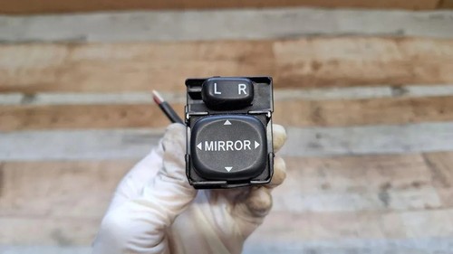 TOYOTA COROLLA E12 Spiegeleinstellschalter 183574 1.60 Petrol 2002 33978659