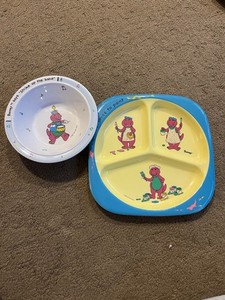 Barney the Dinosaur Plate and Bowl Lot of 2 Pieces  1992 The Lyons Group Child