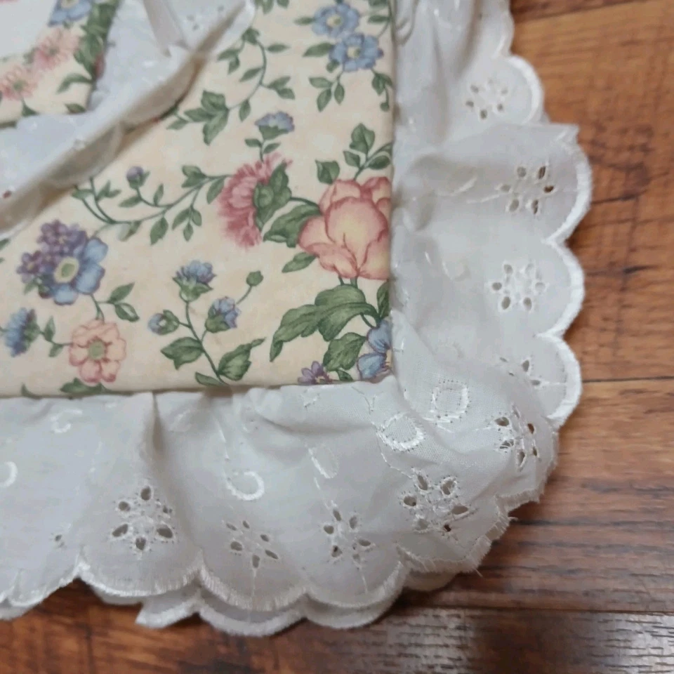 Vtg 80s Fabric Ruffles Lace Floral Photo Album Scrapbook Cottage Binder READ - Image 4 of 4