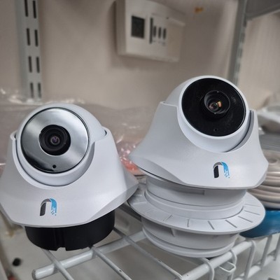 Ubiquiti UniFi Video Camera: UVC-Dome Lot of 2 only one has ceiling bracket