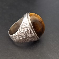 Vintage Men's Ring Tiger Eye Heavy Massive Retro Silver 925 8.25 Engraved Dome