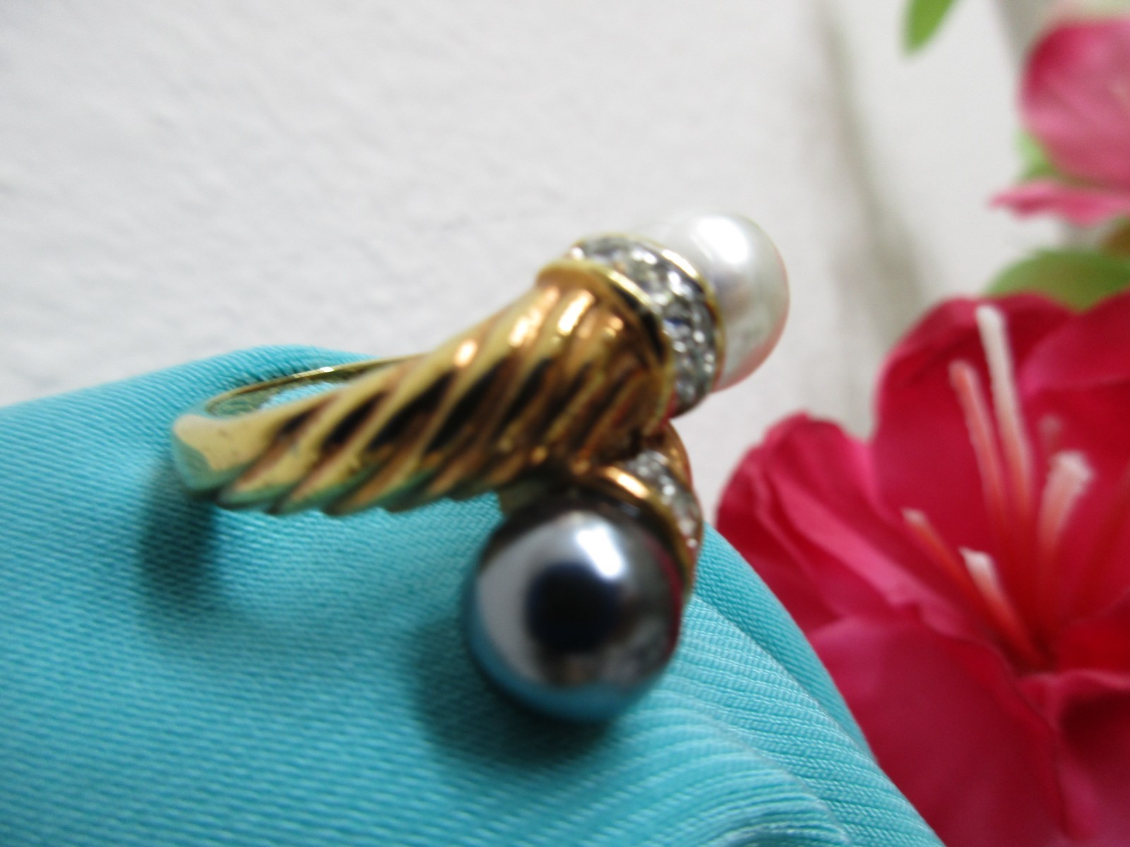 Cornucopia Ring Twisted rhinestone & Pearls Signe… - image 21