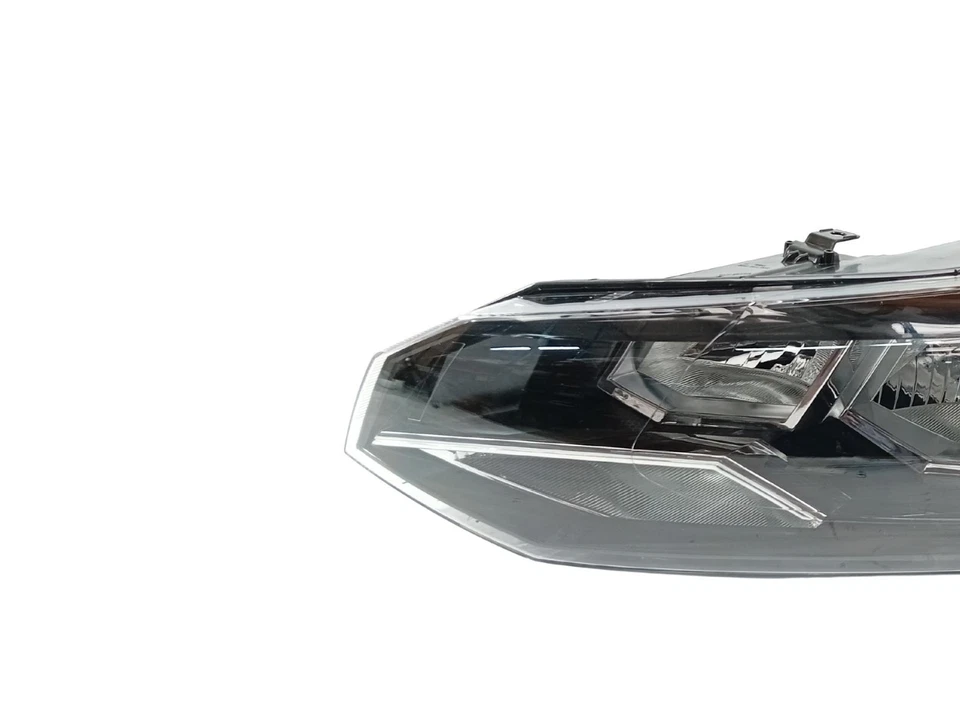 VOLKSWAGEN VW POLO MK6 2017-2022 FRONT LEFT HEAD LIGHT ASSEMBLY - LH N/S - Image 4 of 4