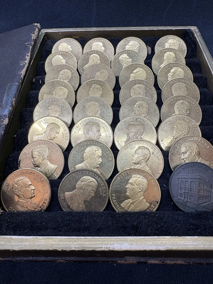 Juego de 32 monedas conmemorativas presidenciales de latón vintage Franklin Mint Foto 2 de 2