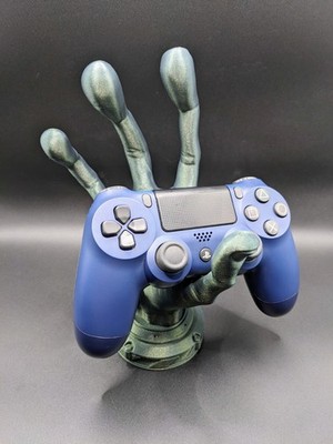 3D Printed Alien Hand Controller Holder (For PlayStation & Xbox)