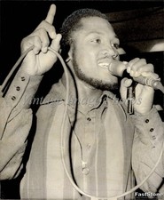 1971 Joe Frazier Champion Contender Smokin Boxer Medal Press Vintage Photo 6x8