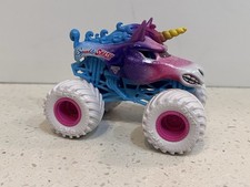 Hot Wheels Sparkle Smash Unicorn Monster Jam Truck 1:64 Scale Diecast