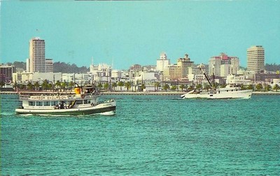 Vintage California Chrome Postcard San Diego Skyline Harbor Excursion Boat