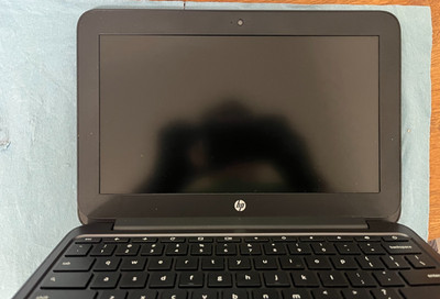 HP 11 G4 11.6'' Chromebook  Intel 2.16 GHz 4GB RAM 16GB  (GREY) Charger included