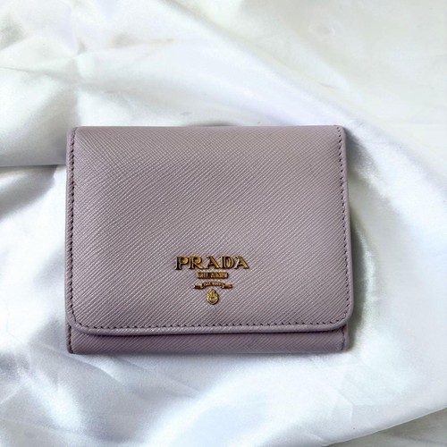 Cartera Plegable PRADA Cuero Saffiano Logo Oro Rosa Buen Estado - Imagen 2 de 10