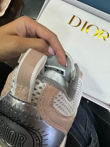 Dior Chrono Sneaker White Mesh with Nude and Silver-Tone Laminated Leather-Effec - 第 8/8 張圖片