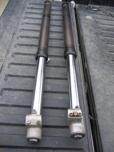 1988 KTM 250 MX OEM RIGHT & LEFT FRONT FORKS DAMPER SUSPENSION NEEDS SERVICE - Foto 2 di 17