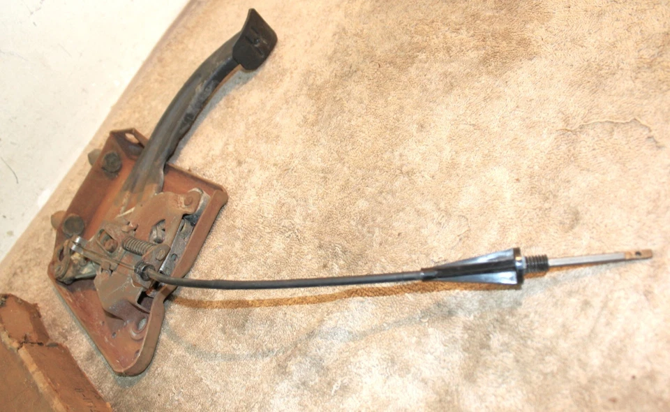 1969 1970 Galaxie 500 XL LTD Monterey Marauder Nuevo Pedal de control de freno de estacionamiento Foto 3 de 4