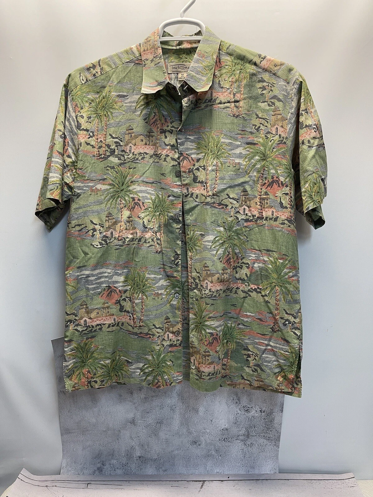 Tori Richards Honolulu Hawaiian Shirt Palm Trees Light Green Print Mens Size M