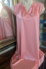Vintage Vanity Fair Peach Lace Nightgown Silky Soft Antron III Nylon Lingerie