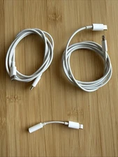 2x Genuine Apple USB-C to Lightning Cable (1 m) MUQ93AM/A - MM0A3AM/A - A2561