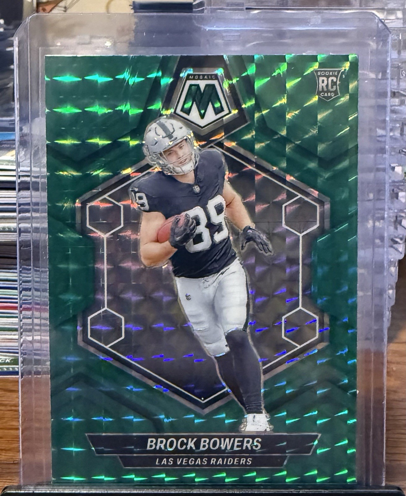 2024 Panini Mosaic - Rookies Brock Bowers #313 Green Mosaic Prizm (RC)
