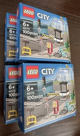 4 LEGO CITY: Build My City Accessory Set 40170