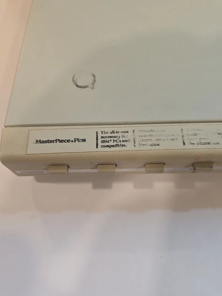 Kensington Masterpiece Home Office Plus Surge Protector Console Model:62105 - Image 3 of 4