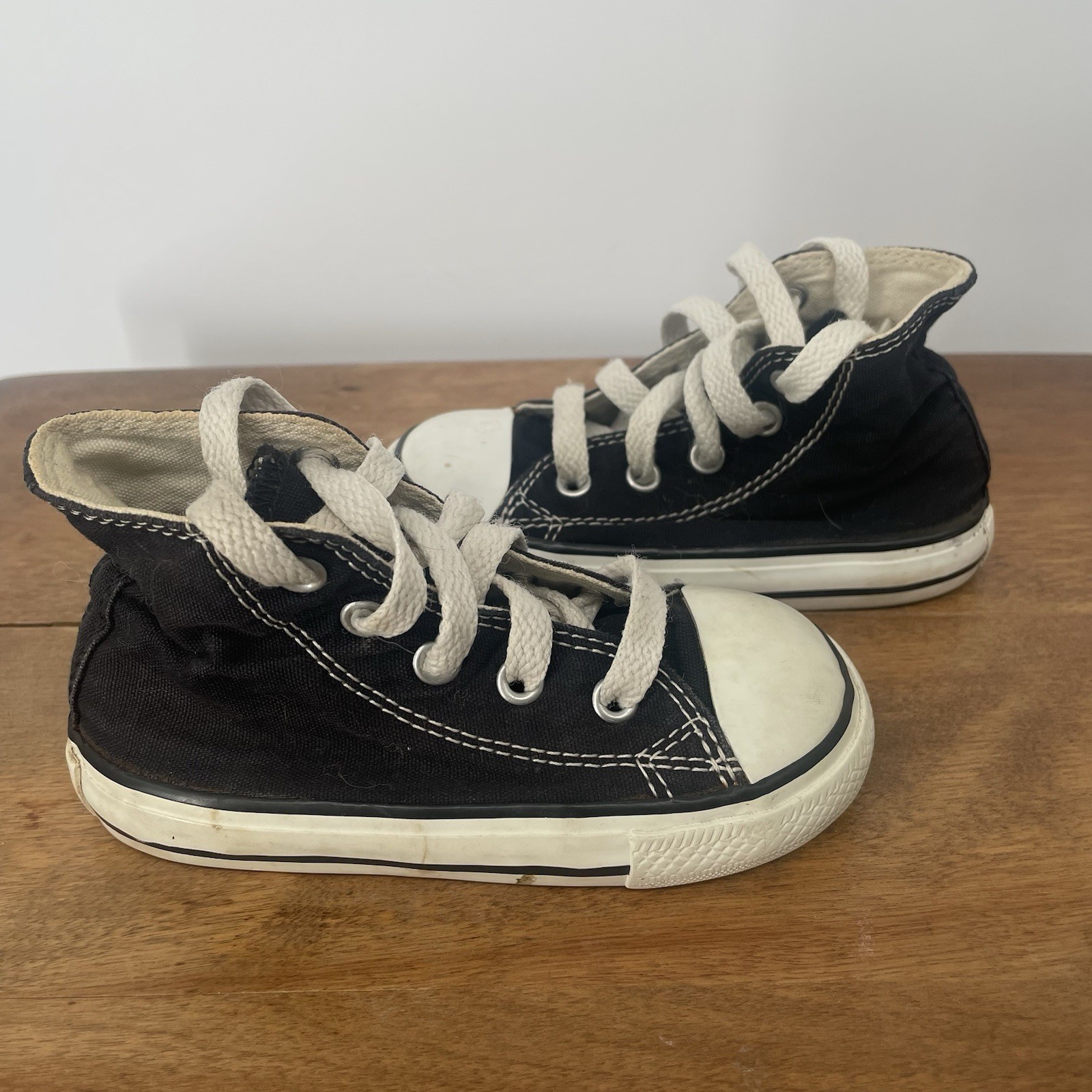VTG Converse Chuck Taylor All Star High Top Black Toddler Size 6 Infant Shoes thumbnail 3