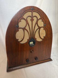 Philco Antique Cathedral Radio Model 20