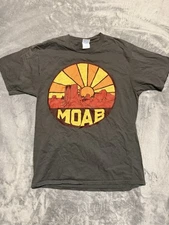 Colorado Moab Utah Canyonlands National Park T-Shirt Gray Size Medium