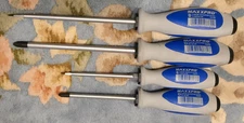 Witte 4 Piece Essential Need Screwdriver Set Maxxpro Plus Slotted and Phillips