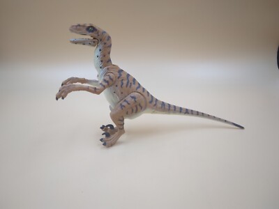 1997 Jurassic Park Velociraptor Dinosaur Snap Jaw Action Figure JP18