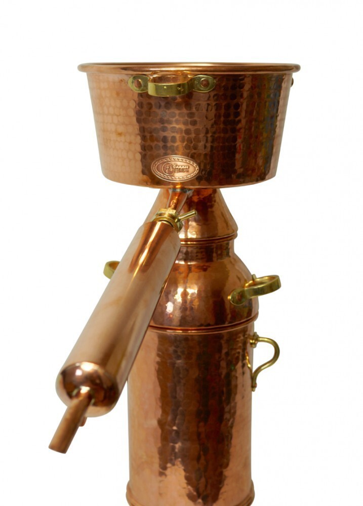 L'Art De La Distillation : Guide Complet Des Huiles Essentielles Et Eaux Florales