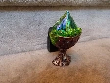 Bath & Body Works Ghostly Goblet Halloween Wallflowers Plug In Light Diffuser 