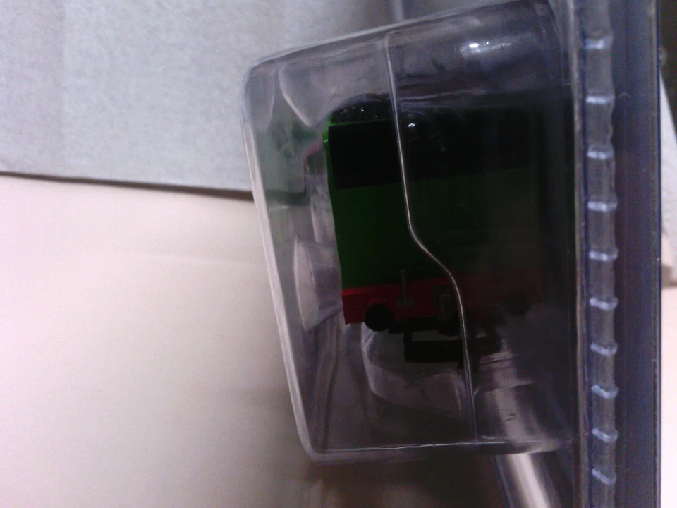 Bachmann Trains Thomas and Friends Henry 58745 HO/OO 2018 Brand New - Image 4 of 4