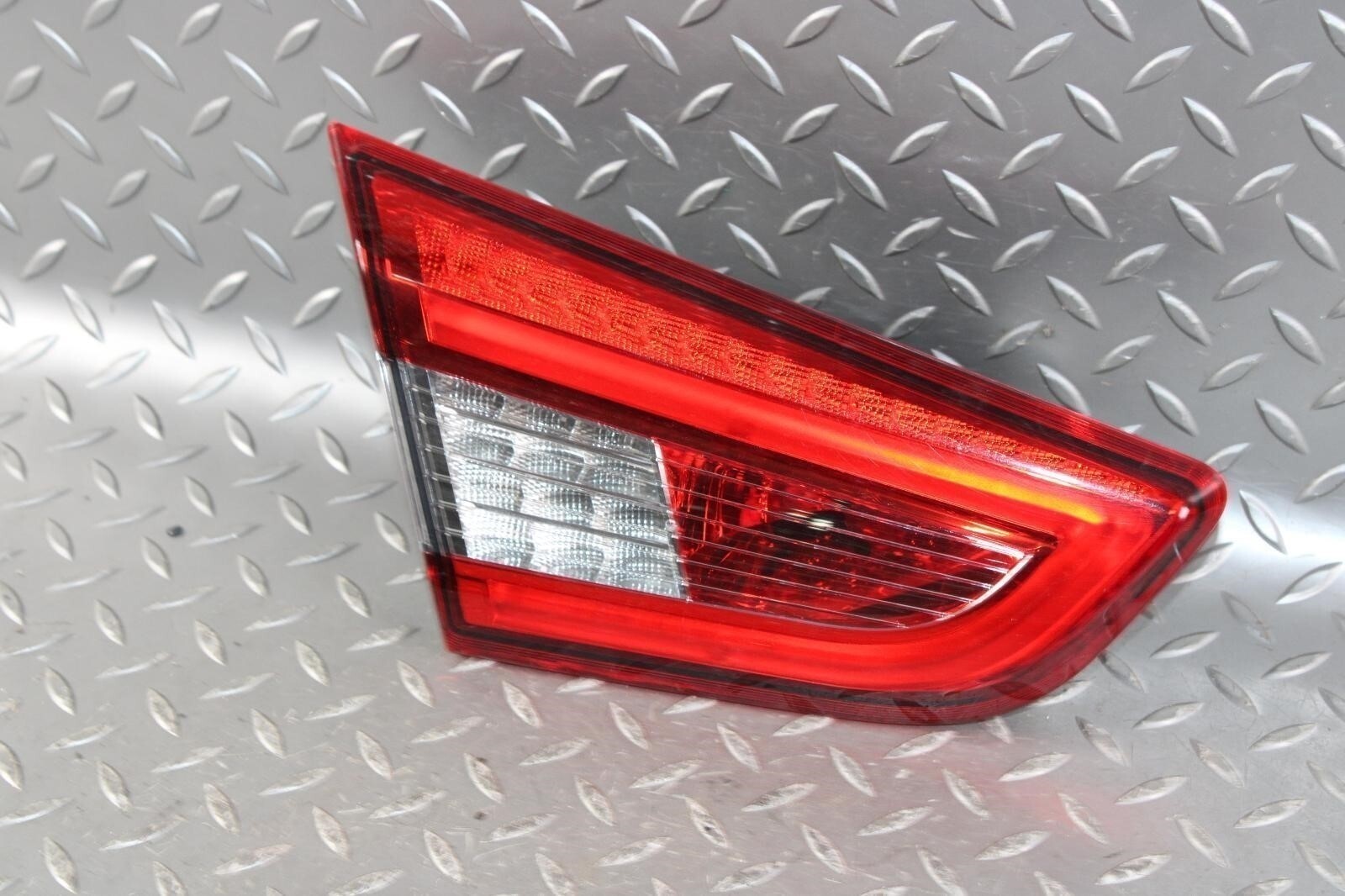14-19 Ghibli Decklid Mounted Driver LH Taillight Tail Light Lamp Lens Factory OE