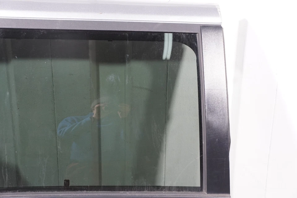 2011-2020 DODGE GRAND CARAVAN REAR RIGHT PASSENGER SIDE DOOR SHELL COMPLETE OEM - Image 4 of 4