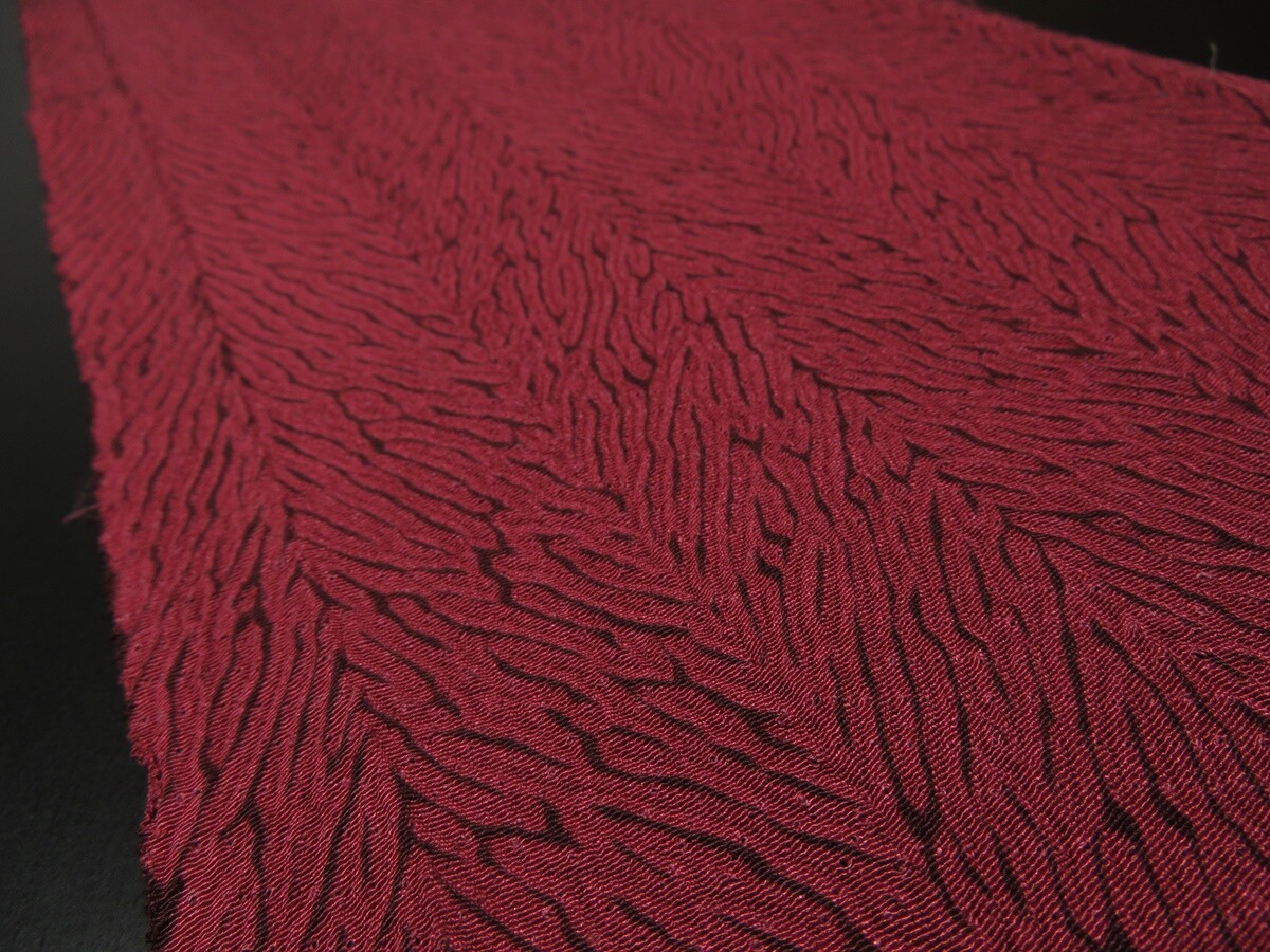 3F07z50 Japanese Kimono Silk FABRIC Dark red-pink Shibori dyeing