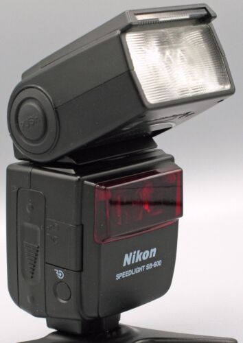 Lampa błyskowa Nikon SB-600 - USZKODZONA - - Zdjęcie 1 z 5