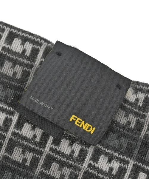 Bufandas FENDI gris x blanco x beige (patrón) 200537505063 Foto 4 de 4