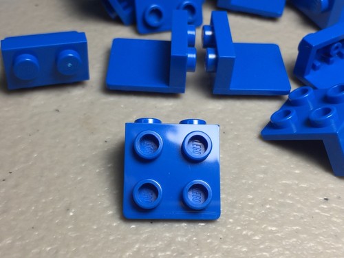 LEGO Brackets Blue 1x2/2x2 Lot of 15 - NEW - Authentic 44728 - Picture 3 of 6
