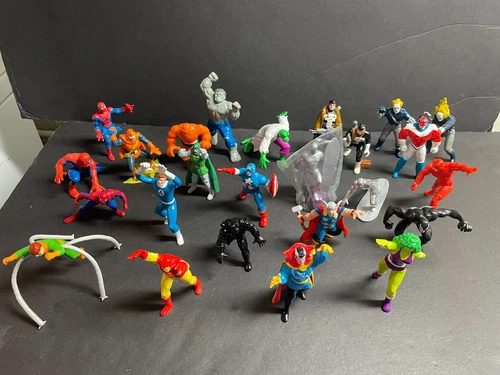 Lot 0f 25 Marvel Super Heroes 3" PVC Figures 1989 1990 All Different Characters