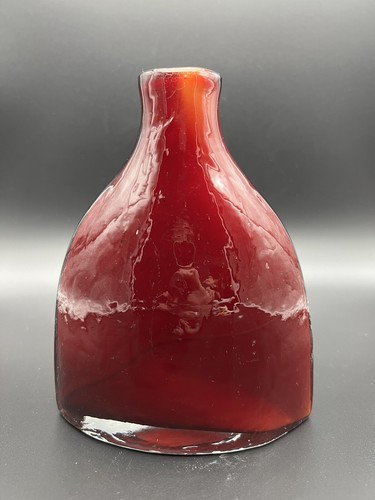 Jarrón/frasco de vidrio artístico rojo blanco con estuche en forma de botella 6"  - Imagen 1 de 7