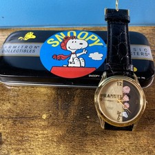 Armitron Collectibles Peanuts by Schultz quartz watch/snoopy case