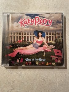 ★未開封・新品ＵＳオリジナル盤★『ワン・オブ・ザ・ボーイズ』ケイティ・ペリー Katy Perry One Of The Boys Vinyl Unboxing - YouTube