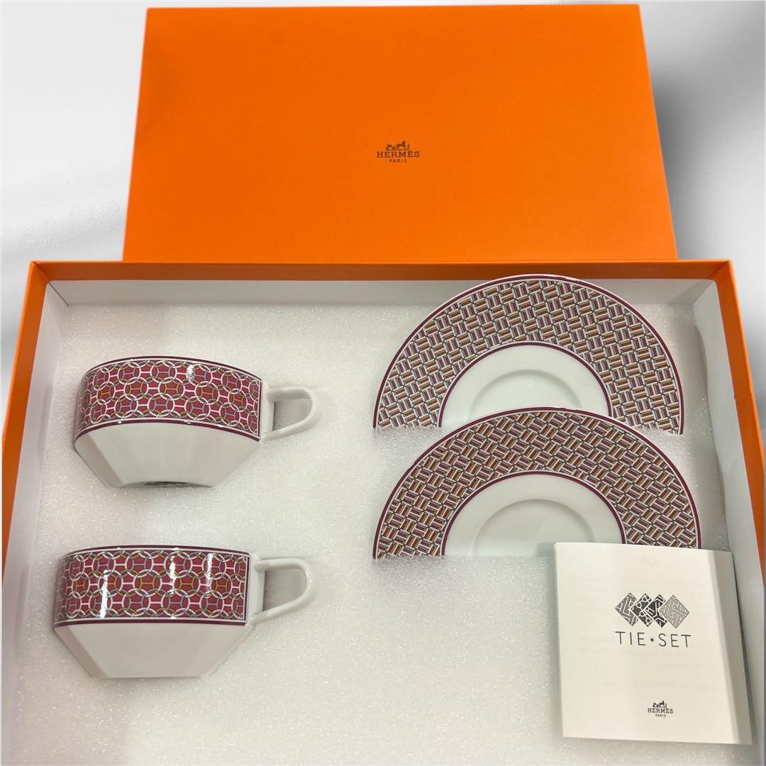 HERMES Hermès Teacup Set Tie Set New with Box A geometric patternf the HERMES H