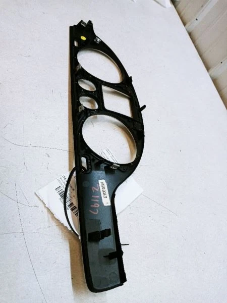 2006-2010 VOLKSWAGEN PASSAT DASH INSTRUMENT CLUSTER BEZEL OEM 3C1-858-335 - Image 3 of 4