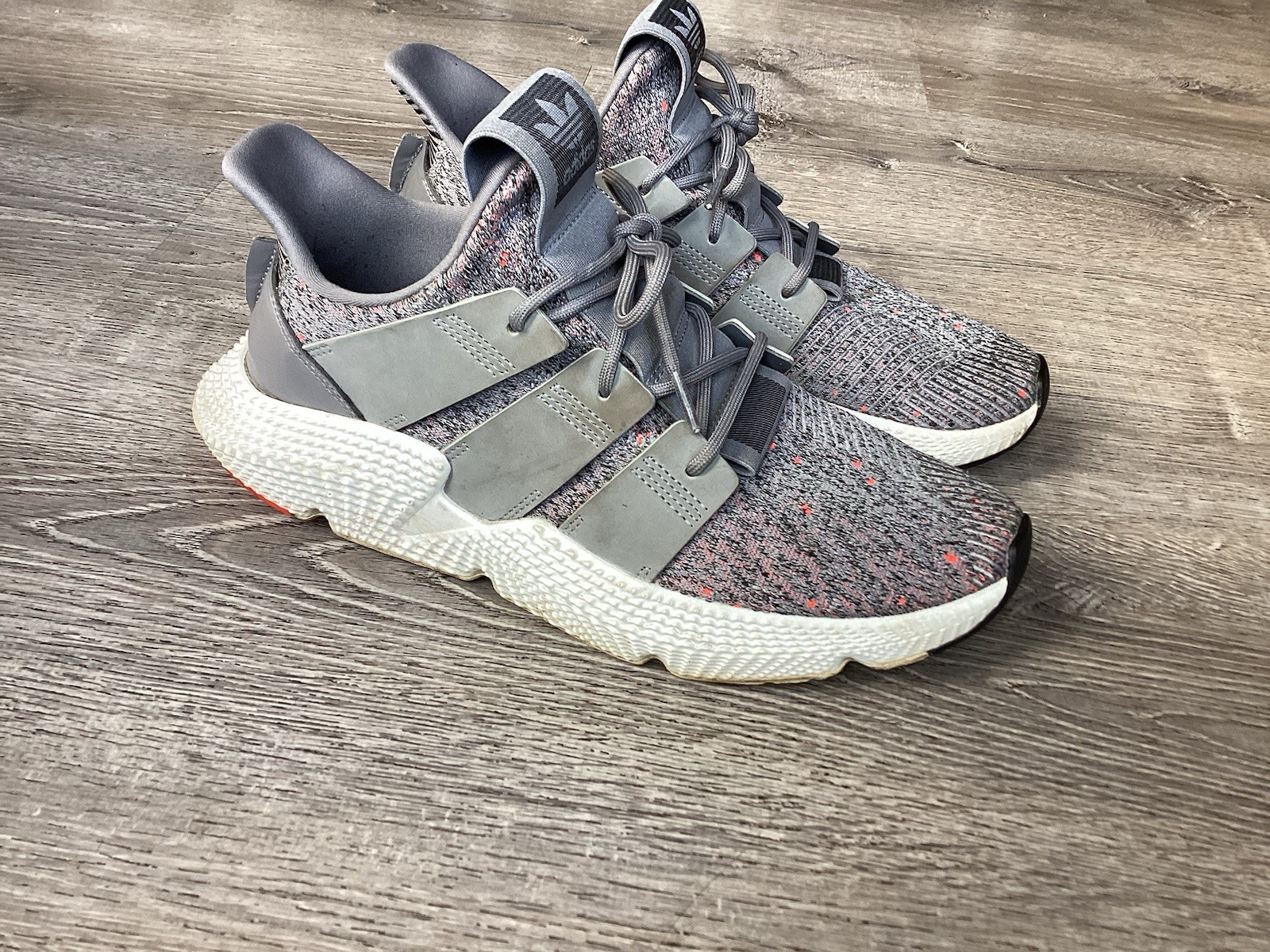 SAOLA Adidas Prophere scarpe sneakers da corsa uomo taglia 10 grigio rosso solare CQ3023
