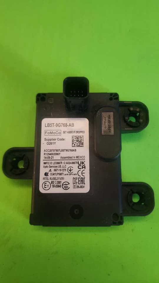 20 23 FORD EXPLORER FRONT  RADAR SENSOR MODULE LB5T 9G768 AB - Image 2 of 4