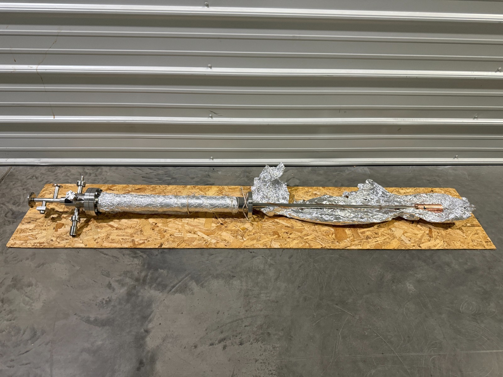 Cryo Industries 110-1270-UHV UHV Cold Finger Flow Cryostat
