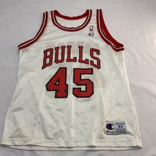 Vintage 90’s Michael Jordan Chicago Bulls #45 Champion Jersey Size 44