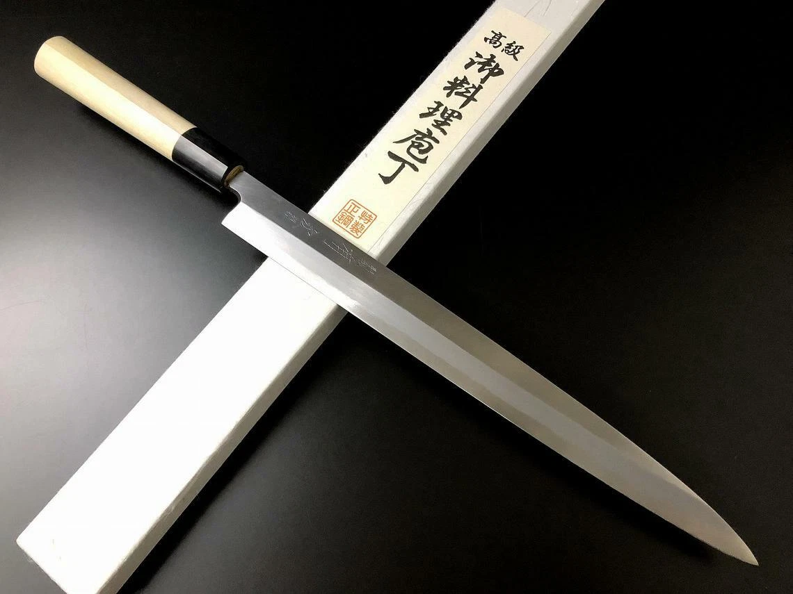 Japanese Knife Chef ARITSUGU Fuguhiki Blue Steel 330 mm 12.99" Gift Saya Case
Opens in a new window