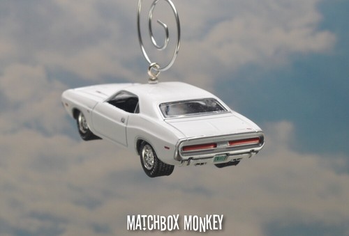 White 1970 Dodge Challenger R/T Custom Christmas Ornament Adorno Muscle - 第 11/12 張圖片